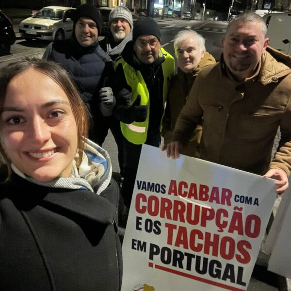 Vota CHEGA Legislativas - Colocação Material de Campanha