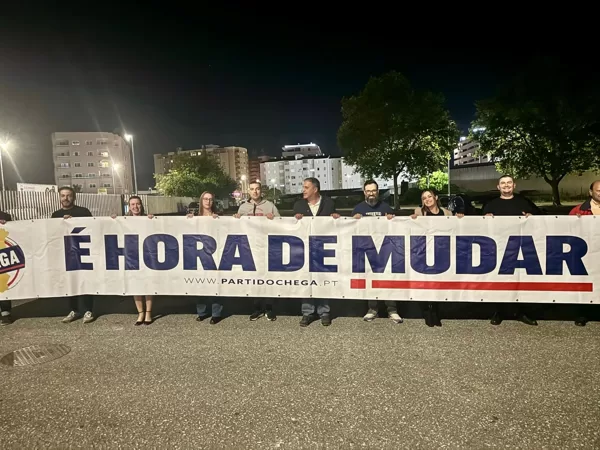 Vota CHEGA Europeias - Colocação Material de Campanha