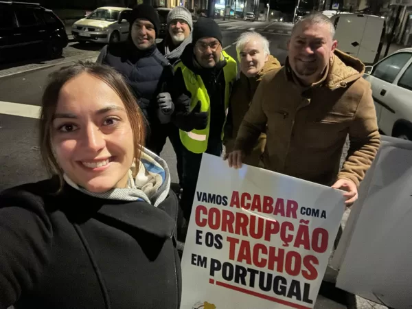 Vota CHEGA Legislativas - Colocação Material de Campanha